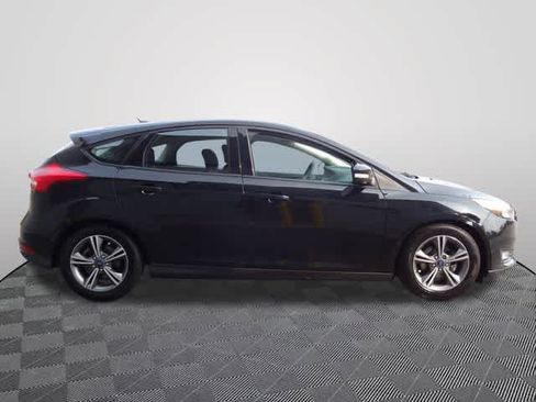 Used 2016 Ford Focus SE FWD image 4