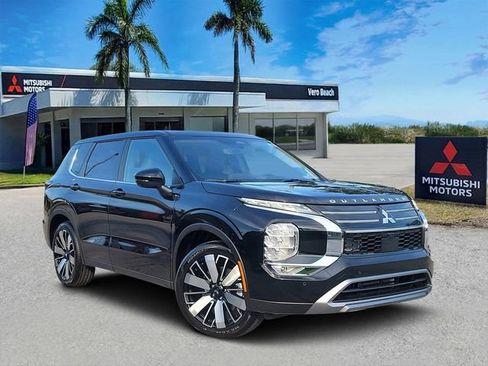 New 2026 Mitsubishi Outlander SE FWD image 1