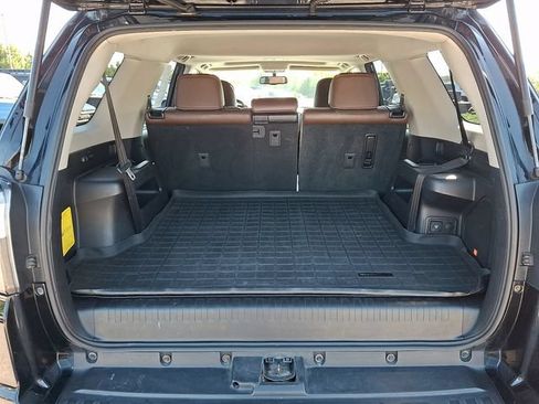 Used 2014 Toyota 4Runner Limited AWD/4WD image 30