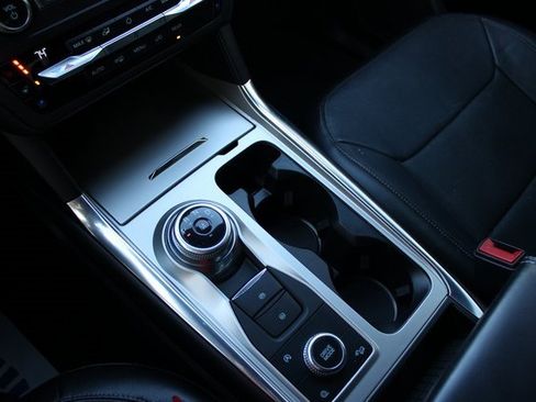 Used 2020 Ford Explorer Limited image 30