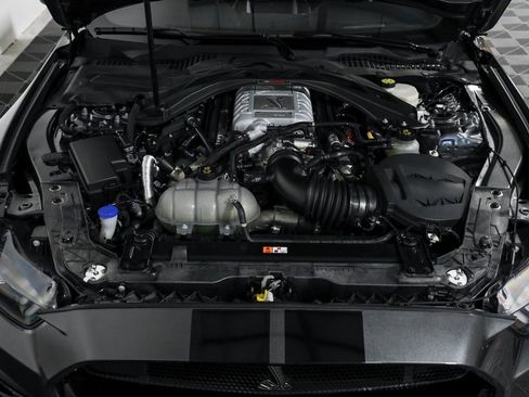 Used 2020 Ford Mustang Shelby GT500 w/ Carbon Fiber Track Pack image 36