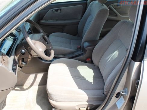 Used 2001 Toyota Camry CE image 8