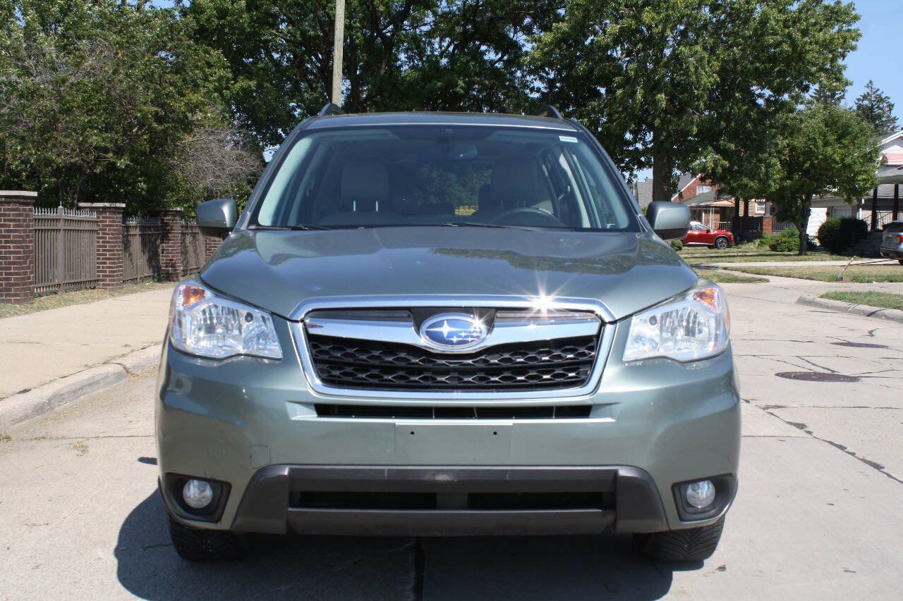 Used 2016 Subaru Forester 2.5i Limited AWD/4WD image 3