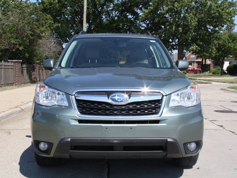 Used 2016 Subaru Forester 2.5i Limited AWD/4WD image 3