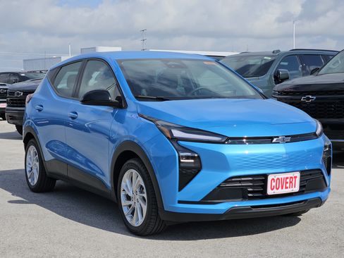 New 2027 Chevrolet Bolt LT FWD image 2