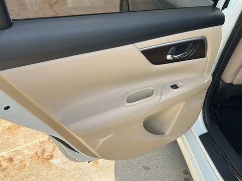 Used 2015 Nissan Altima 2.5 SL w/ Moonroof Package FWD image 40