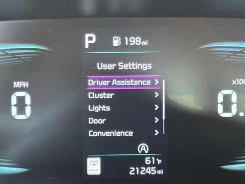 Used 2025 Kia Soul LX w/ LX Technology Package image 40