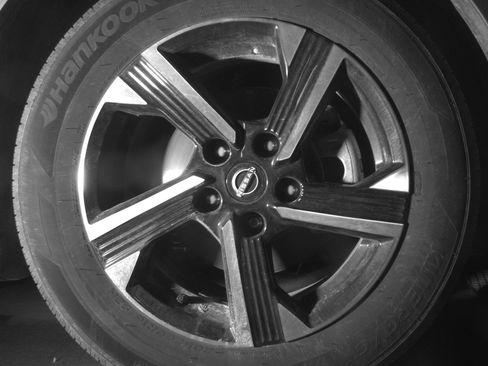 Used 2025 Nissan Sentra SV FWD image 13