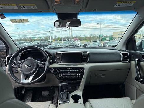 Used 2020 Kia Sportage EX image 18