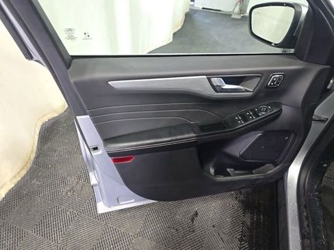 Used 2024 Ford Escape Platinum AWD/4WD image 12
