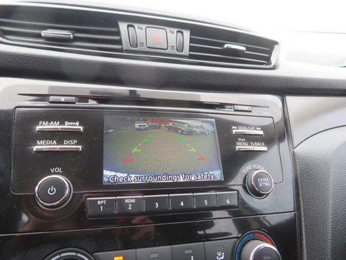 Used 2018 Nissan Rogue Sport S w/ S Appearance Package image 29