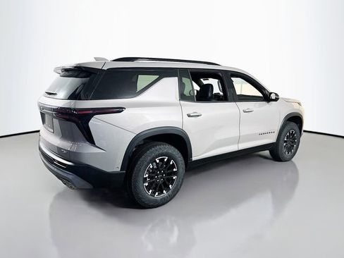 New 2026 Chevrolet Traverse Z71 w/ Enhanced Driving Package image 5