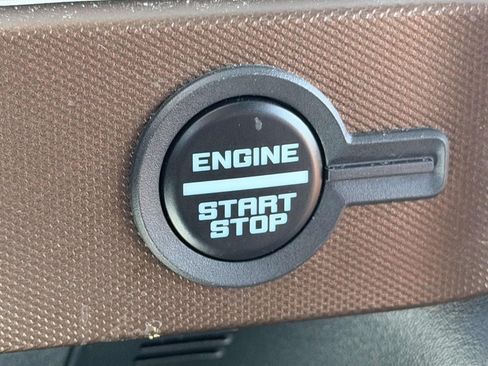 Used 2024 Ford Bronco Heritage Edition AWD/4WD image 8