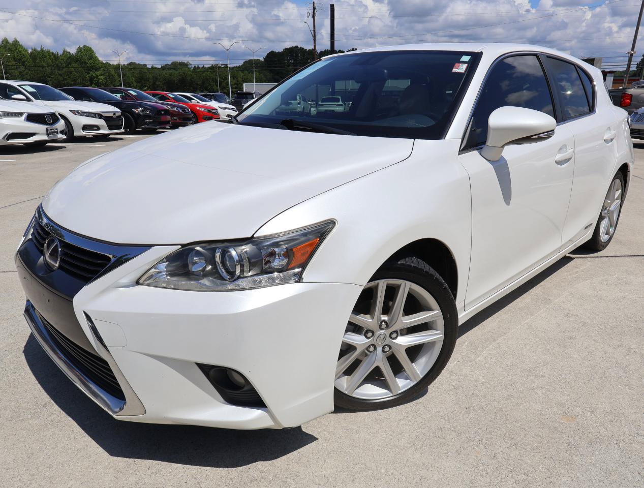 Used 2016 Lexus CT 200h w/ Seat Comfort Package FWD image 2