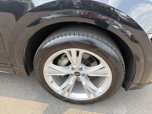 Used 2023 Audi Q8 Premium AWD/4WD image 33