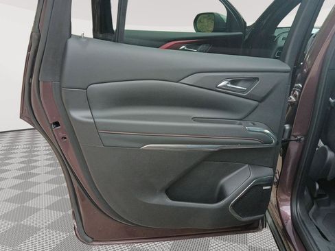 Used 2024 Chevrolet Traverse RS FWD image 13