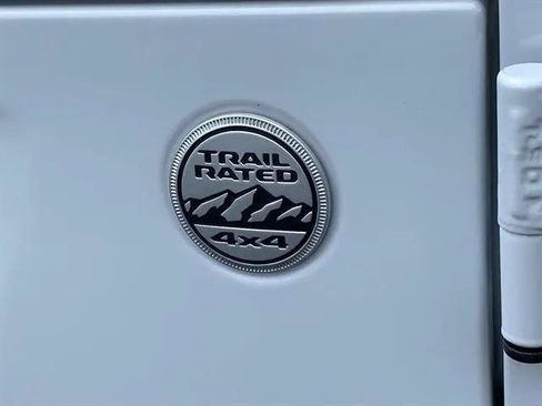 Certified 2020 Jeep Wrangler Sport image 29