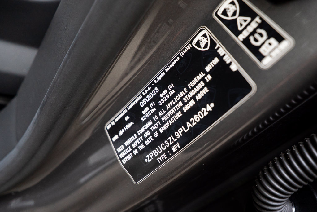 Used 2023 Lamborghini Urus Performante AWD/4WD image 67