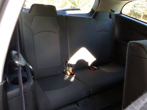 Used 2016 Chevrolet Traverse LT FWD image 47