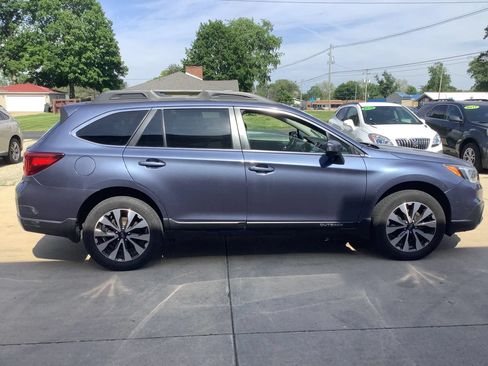 Used 2016 Subaru Outback 2.5i Limited AWD/4WD image 10