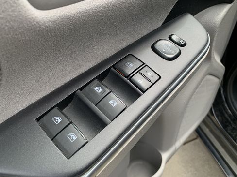 Used 2016 Toyota Camry XSE FWD image 15