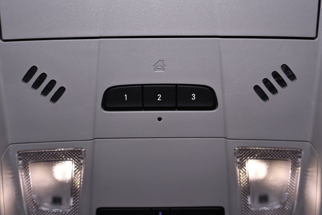 Used 2024 GMC Terrain SLT w/ Elevation Edition AWD/4WD image 34