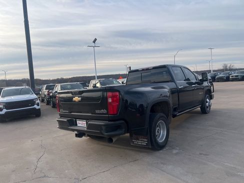 Used 2022 Chevrolet Silverado 3500 High Country w/ Safety Package II image 11