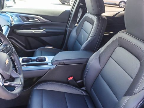 Used 2026 Chevrolet Equinox EV LT image 16