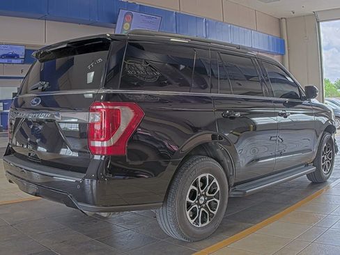 Used 2020 Ford Expedition XLT w/ Black Accent Package image 4