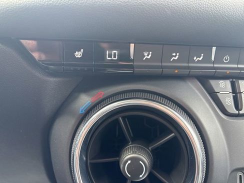 Used 2023 Chevrolet Blazer LT w/ Midnight/Sport Edition FWD image 41