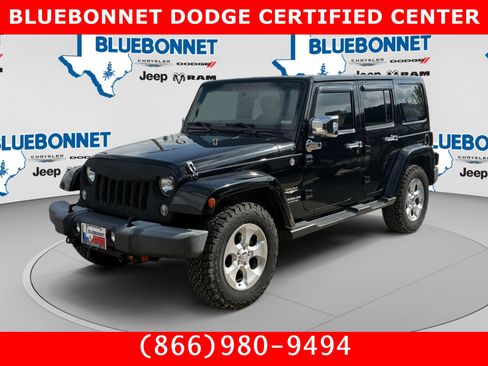 Used 2015 Jeep Wrangler Unlimited Sahara w/ Connectivity Group AWD/4WD image 1