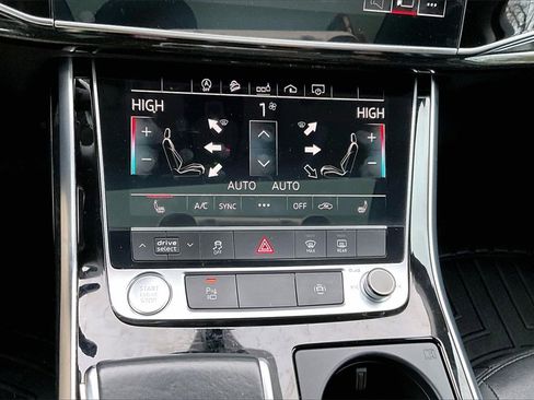 Used 2020 Audi Q7 3.0T Premium Plus image 14