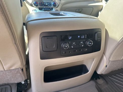 Used 2020 GMC Yukon Denali w/ Denali Ultimate Package AWD/4WD image 25
