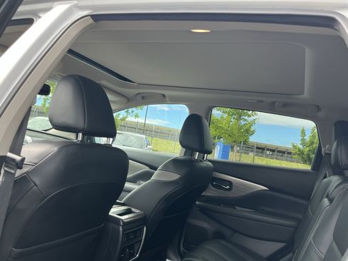Used 2018 Nissan Murano SL w/ Moonroof Package AWD/4WD image 15