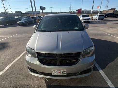 Used 2015 Dodge Grand Caravan SE FWD image 8