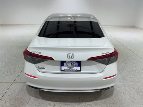Used 2024 Honda Civic Sport image 4