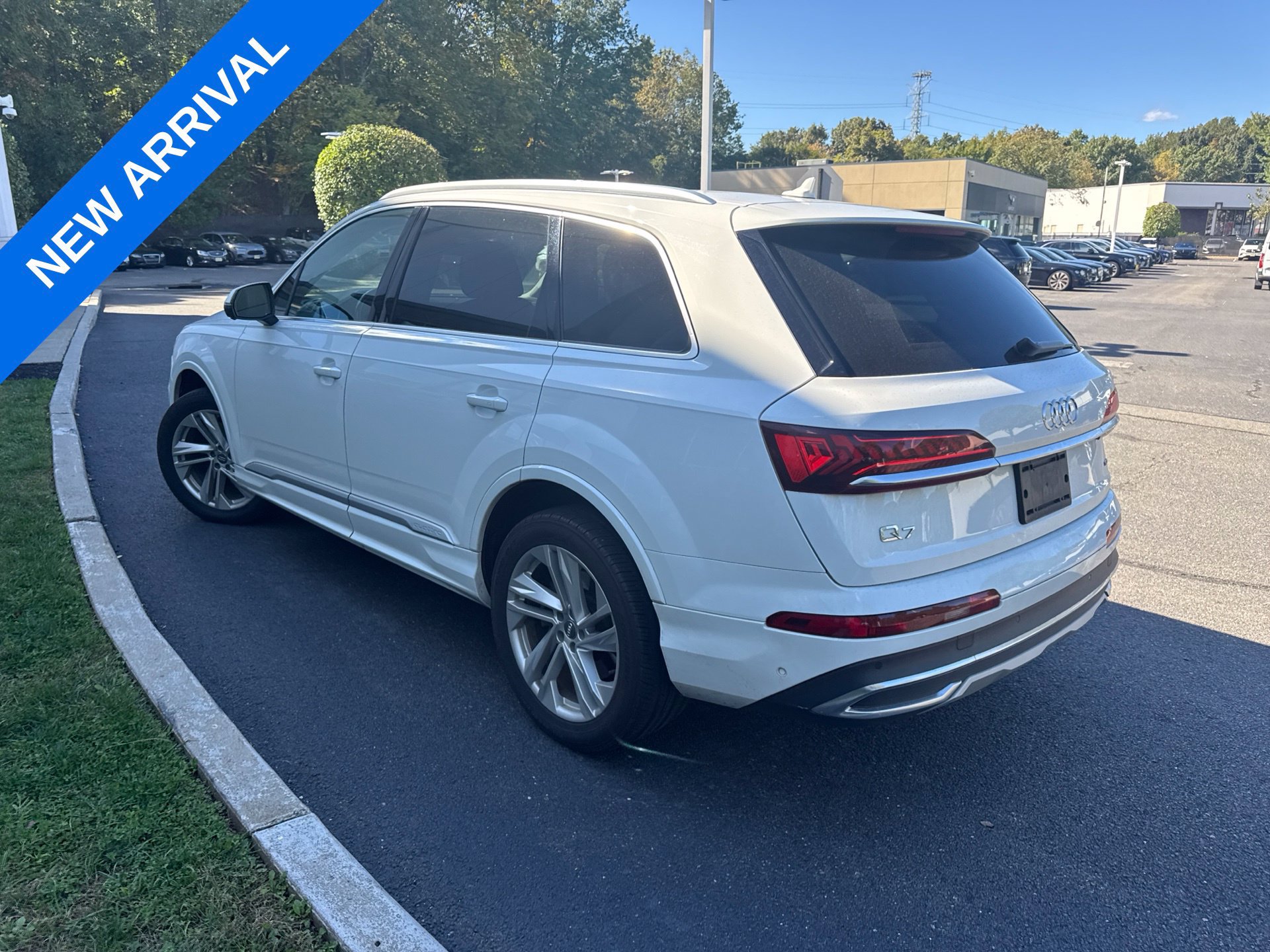 Used 2020 Audi Q7 3.0T Premium Plus AWD/4WD image 4
