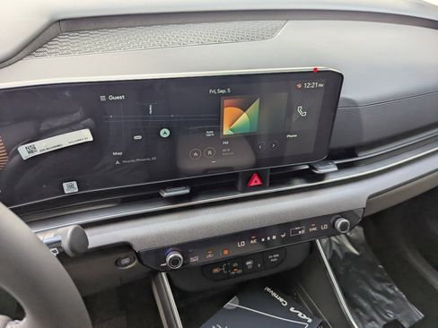 New 2026 Kia Carnival EX FWD image 23
