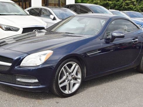 Used 2014 Mercedes-Benz SLK 250 image 3