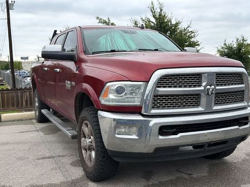 Used 2014 RAM 2500 Laramie AWD/4WD image 3