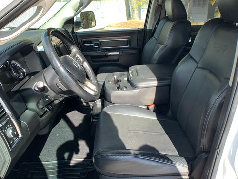 Used 2018 RAM 1500 Laramie image 15