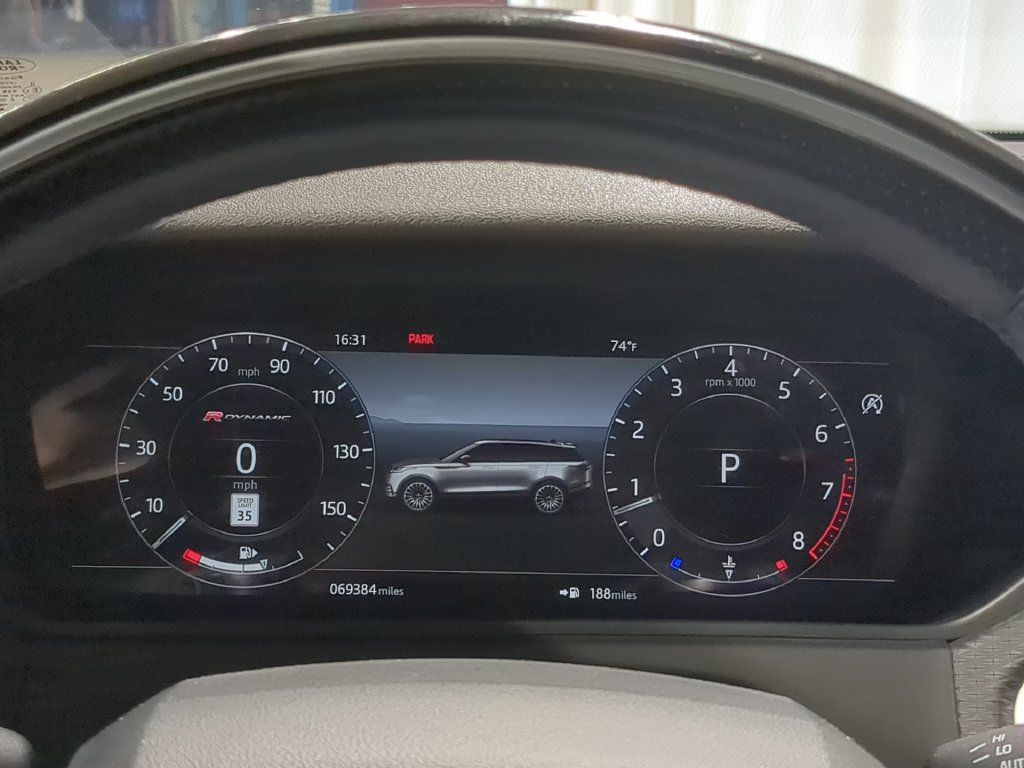 Used 2019 Land Rover Range Rover Velar R-Dynamic SE AWD/4WD image 37