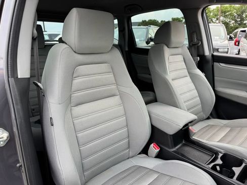 Used 2017 Honda CR-V LX image 19