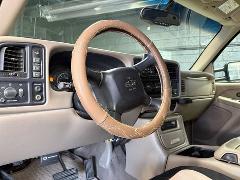 Used 2001 Chevrolet Silverado 2500 LT AWD/4WD image 10