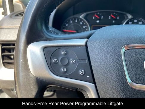Used 2019 GMC Terrain SLT w/ Preferred Package FWD image 17