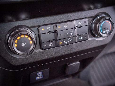 Used 2020 Ford F250 XLT AWD/4WD image 22