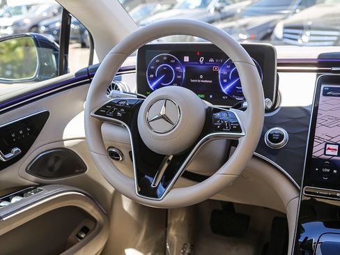 Used 2022 Mercedes-Benz EQS 450+ Sedan image 13