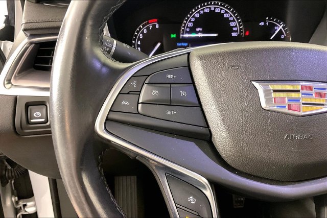 Used 2018 Cadillac XT5 Premium Luxury FWD image 9