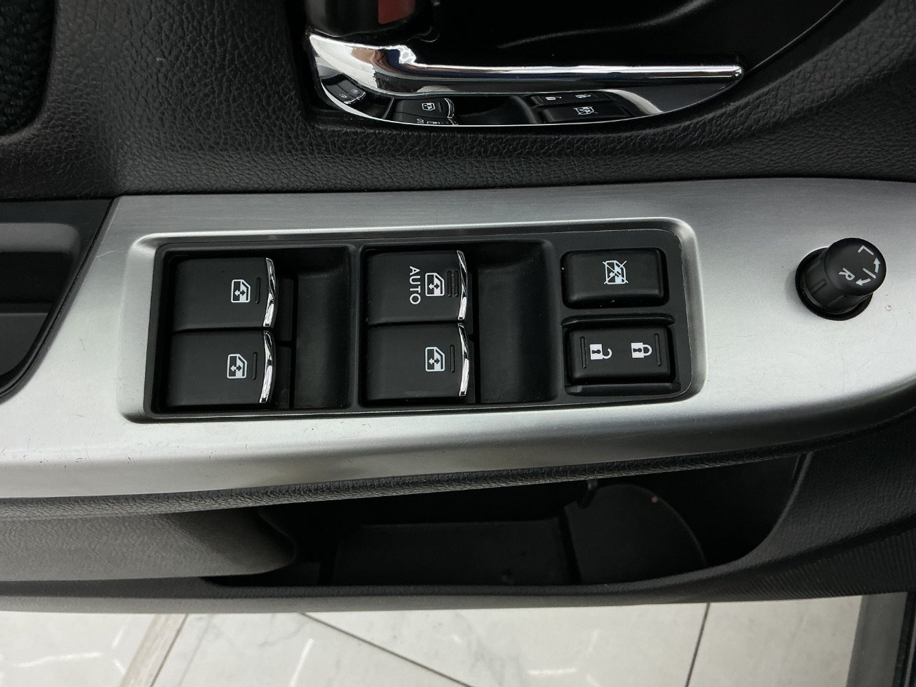 Used 2017 Subaru Crosstrek 2.0i Premium AWD/4WD image 38