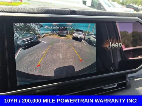 Used 2025 Jeep Wrangler Unlimited Sport AWD/4WD image 25